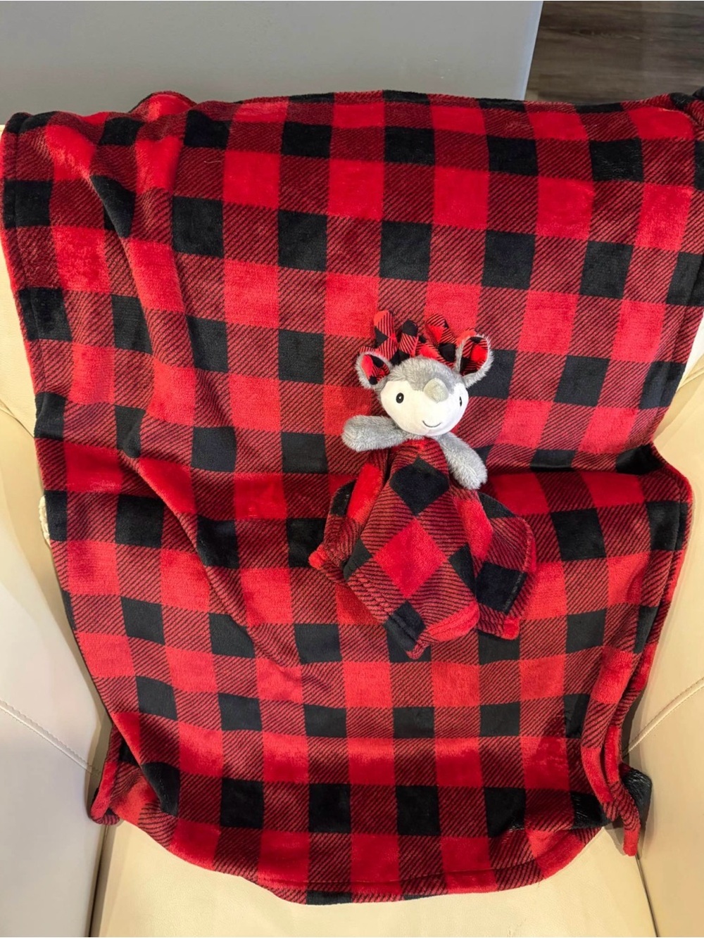 Red and Black Buffalo Plaid Kids Security Blanket - Plush Lovey. Knitted blanket